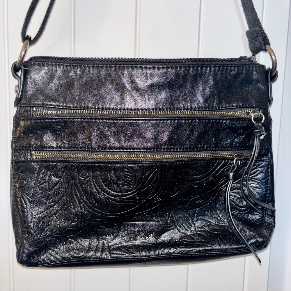 The Sak Black Embossed Shoulder Bag - Picture 2 of 5